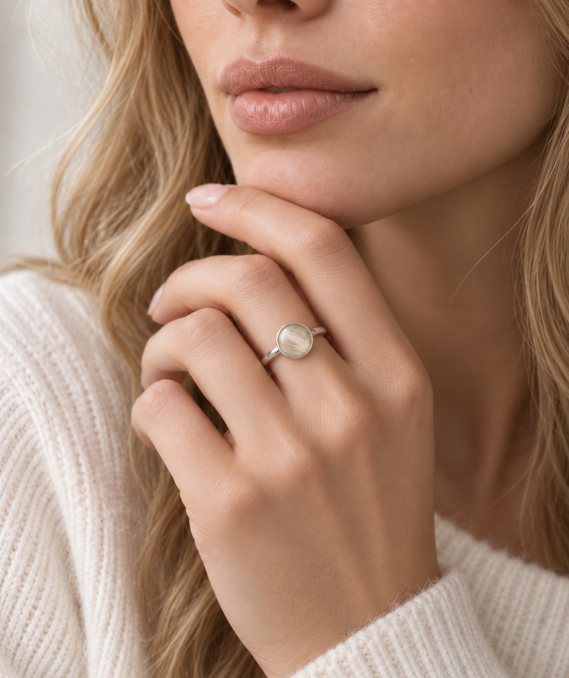 Model wearing the Toujours Boundless silver pet keepsake ring
