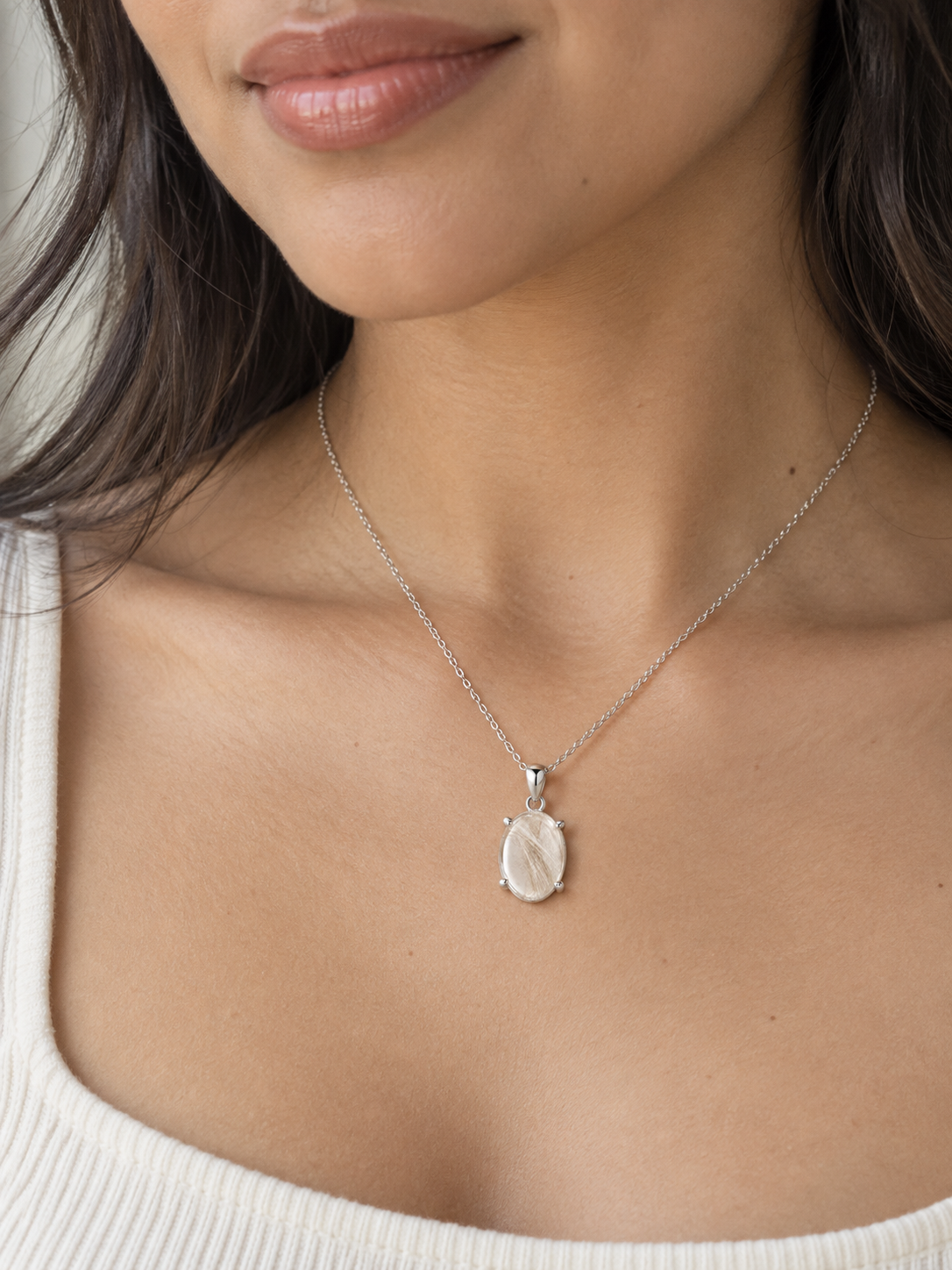 Model wearing the Toujours Forever silver pet keepsake necklace