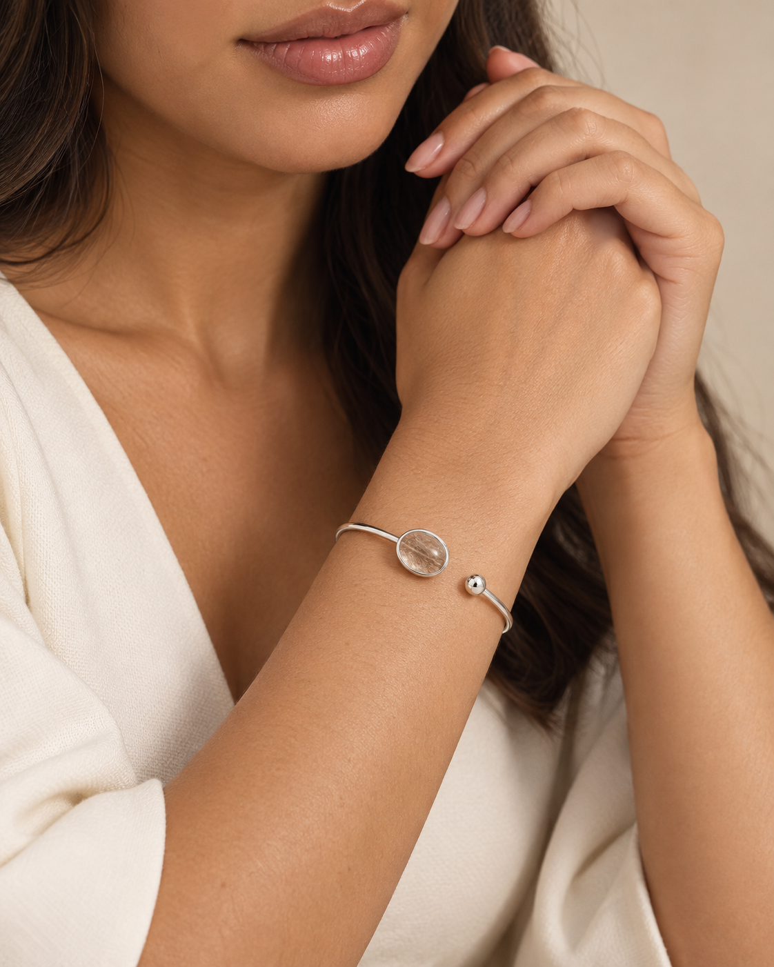 Model wearing the Toujours Proximity silver pet keepsake bracelet