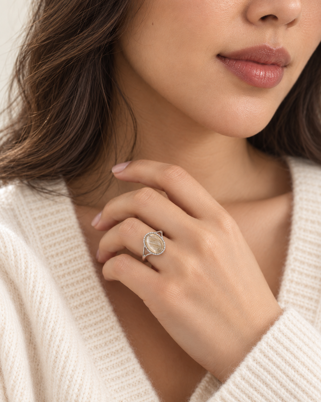 Model wearing the Toujours Whisper silver pet keepsake ring